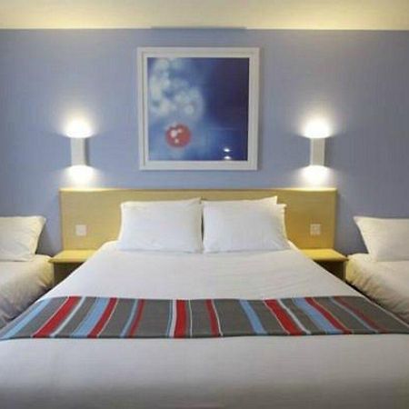 Travelodge Middlewich Buitenkant foto